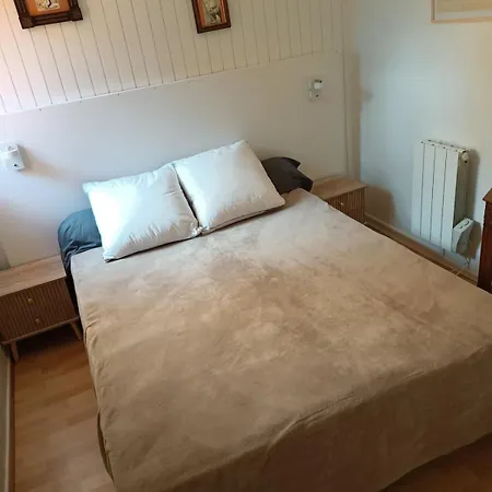 Triplex Avec Jardin, Proche Des Plages Apartment